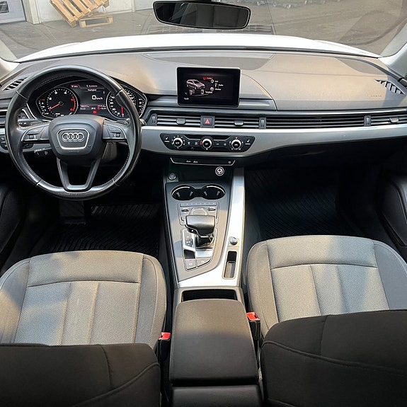 Audi A4 9 of 13