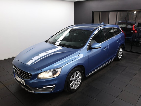 Volvo V60 2 of 24