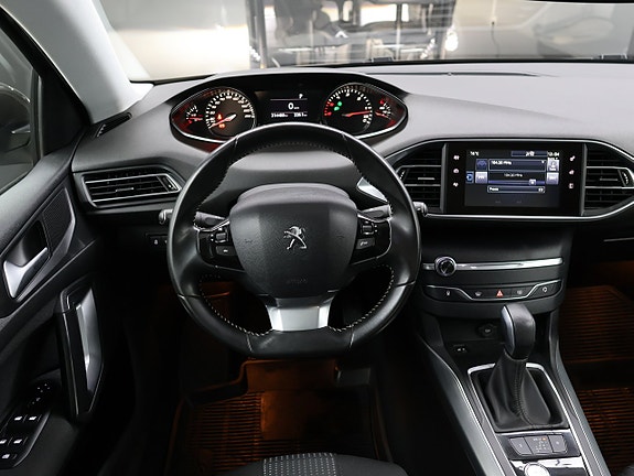 Peugeot 308 17 of 25