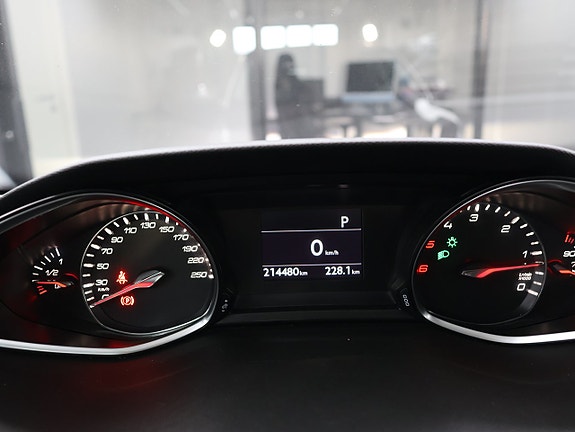 Peugeot 308 18 of 25