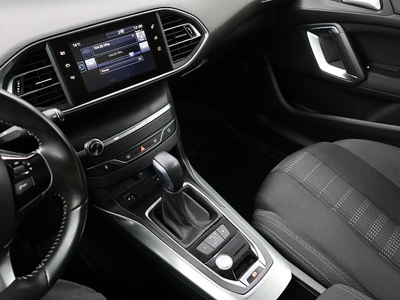 Peugeot 308 16 of 25