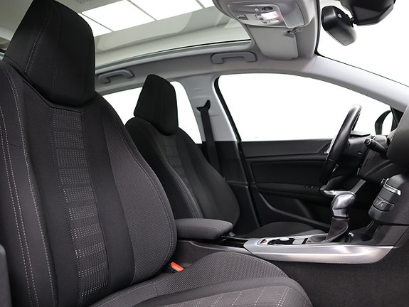 Peugeot 308 19 of 25