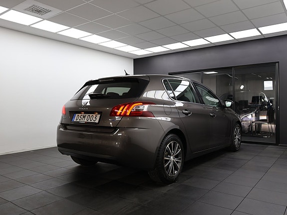 Peugeot 308 7 of 25
