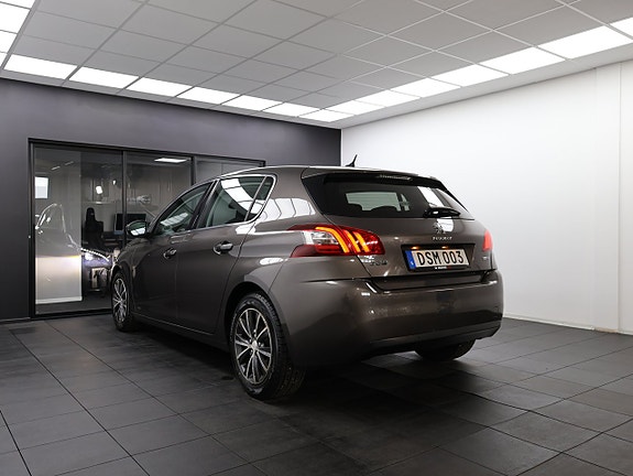 Peugeot 308 9 of 25