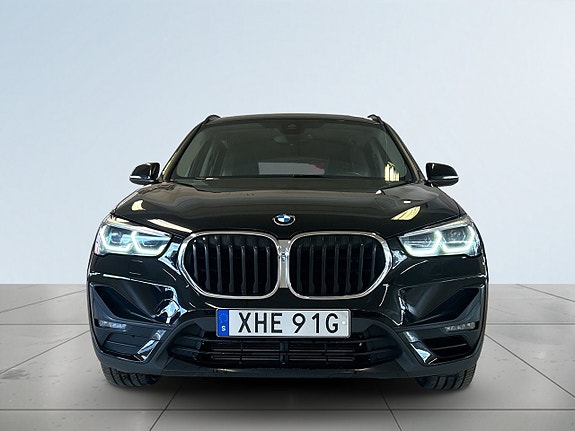BMW X1 2 of 5