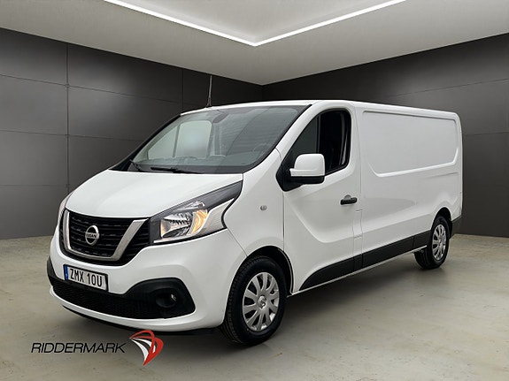 Nissan NV300 3 of 30