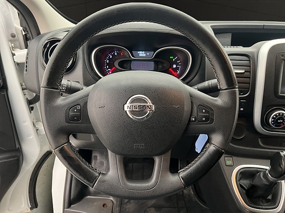 Nissan NV300 17 of 30