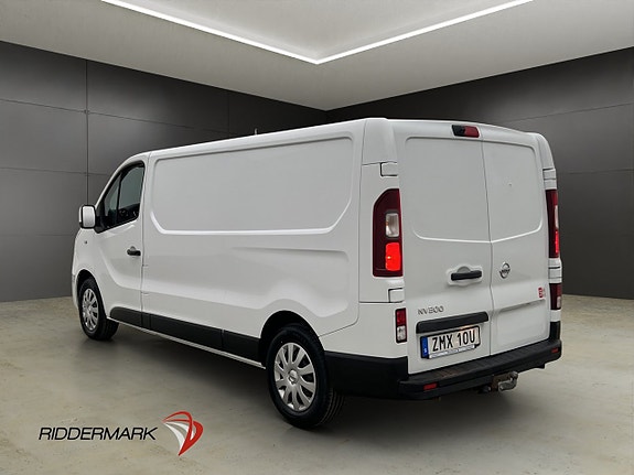 Nissan NV300 7 of 30
