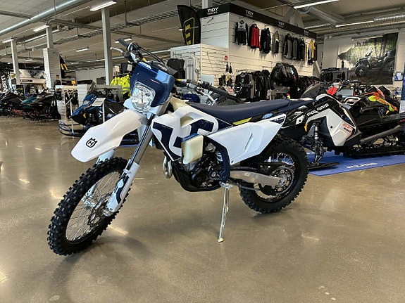 Husqvarna FE 350 2 of 3