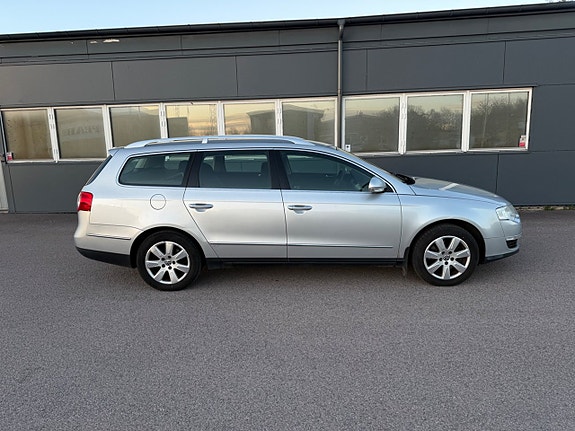 Volkswagen Passat 6 of 22