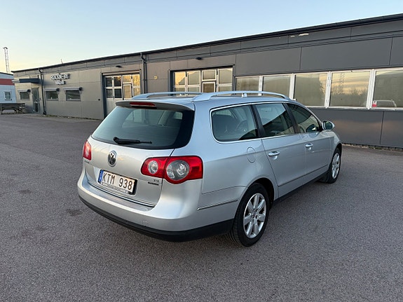 Volkswagen Passat 13 of 22