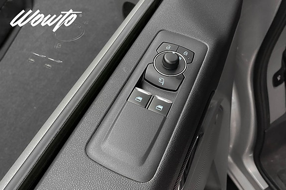Ford Transit Custom 9 of 22