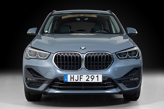 BMW X1 4 of 5