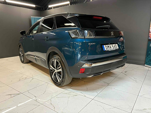Peugeot 3008 4 of 5