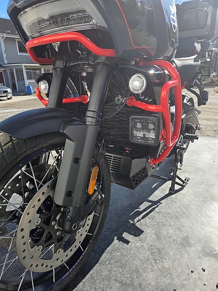 Harley-Davidson Pan America CVO + SE: Exhaust RA1250SE 13 of 20