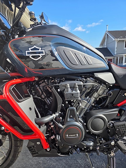 Harley-Davidson Pan America CVO + SE: Exhaust RA1250SE 12 of 20