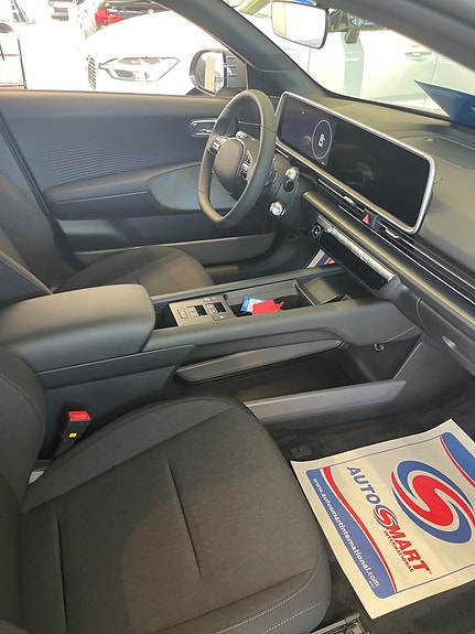 Hyundai Ioniq 6 7 of 12