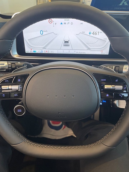 Hyundai Ioniq 6 10 of 12