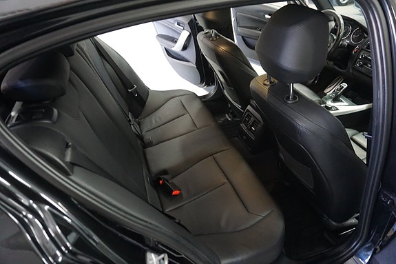 BMW M135i 21 of 29