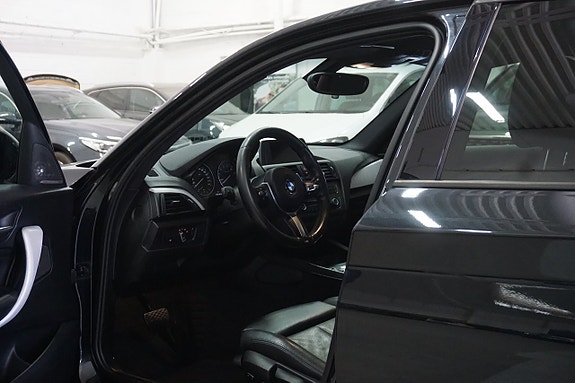 BMW M135i 11 of 29