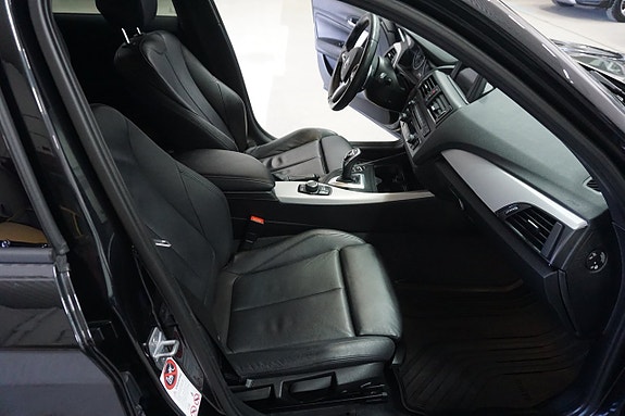 BMW M135i 19 of 29