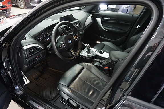 BMW M135i 12 of 29