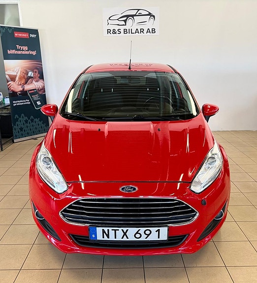 Ford Fiesta 2 of 11