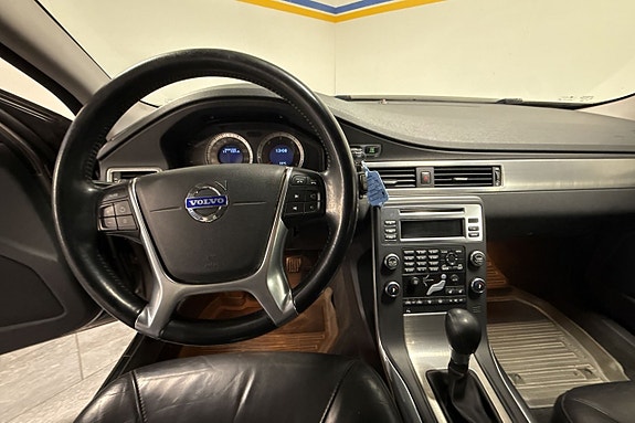 Volvo V70 19 of 25
