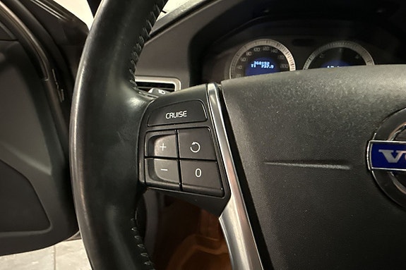 Volvo V70 15 of 25
