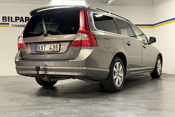 Volvo V70 7 of 25