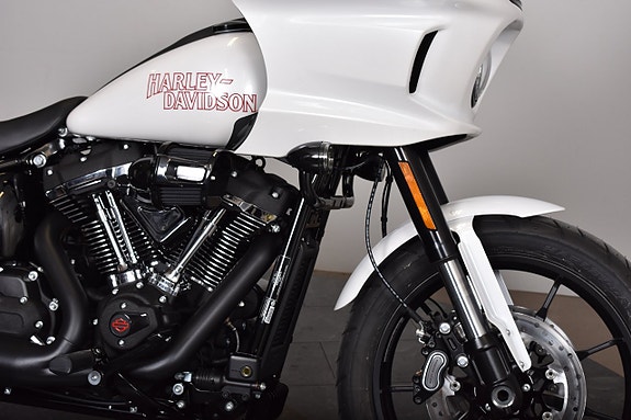 Harley-Davidson Low rider ST SPARA 39 600:- 9 of 16