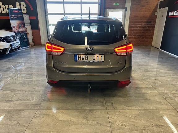 Kia Carens 12 of 19