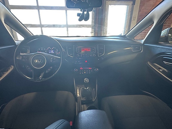 Kia Carens 18 of 19