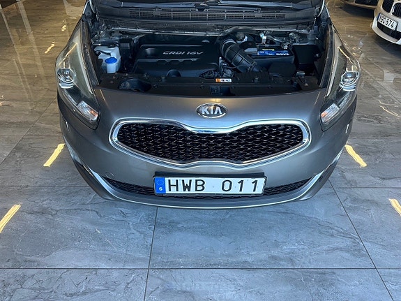 Kia Carens 11 of 19