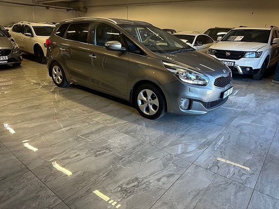 Kia Carens 2 of 19