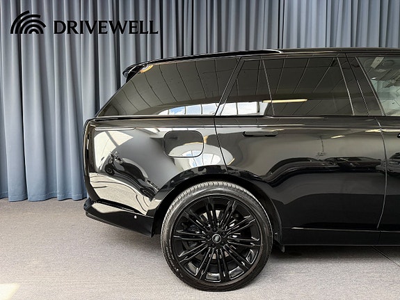 Land Rover Range Rover 29 of 30