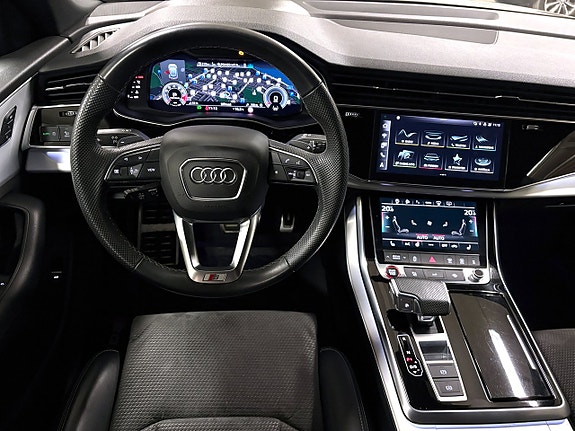 Audi SQ8 10 of 28