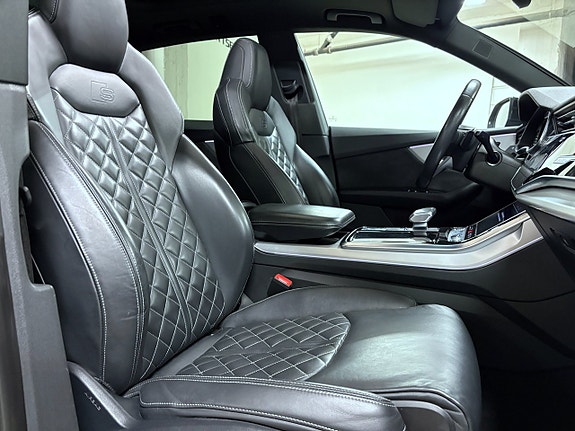 Audi SQ8 28 of 30