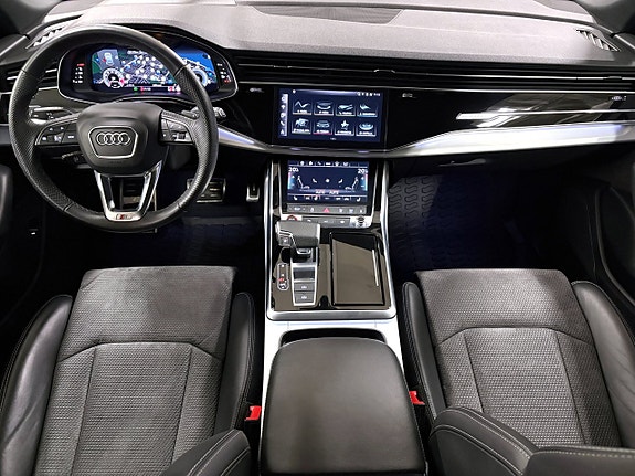 Audi SQ8 9 of 28