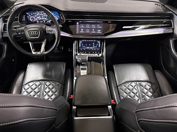 Audi SQ8 10 of 30