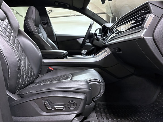 Audi SQ8 29 of 30