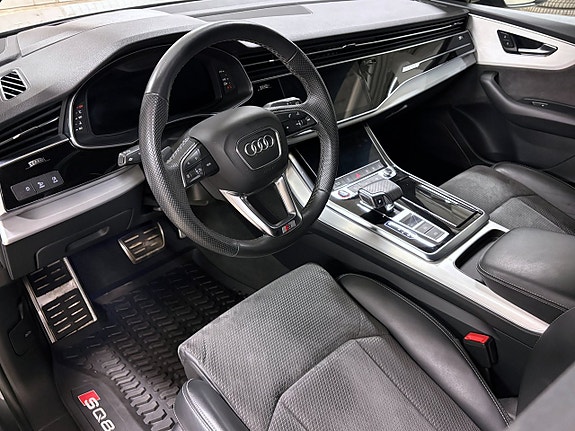 Audi SQ8 8 of 28