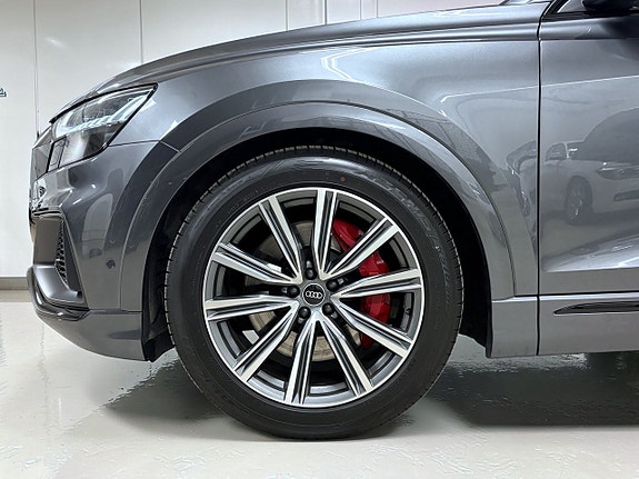 Audi SQ8 4 of 30