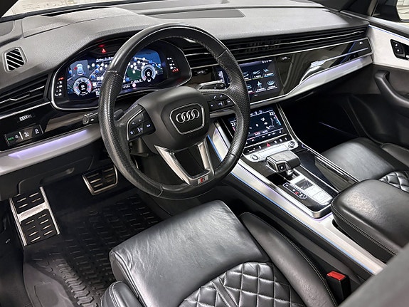 Audi SQ8 9 of 30