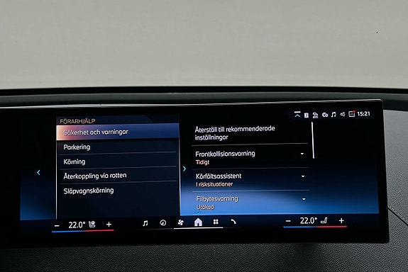 BMW iX 25 of 29
