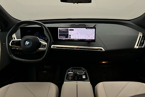 BMW iX 6 of 29