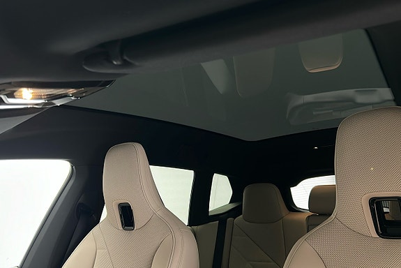 BMW iX 20 of 29