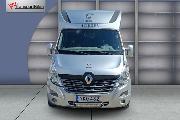 Renault Master 8 of 17