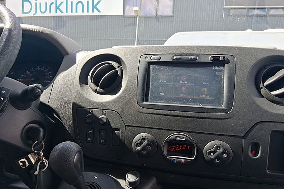 Renault Master 17 of 17