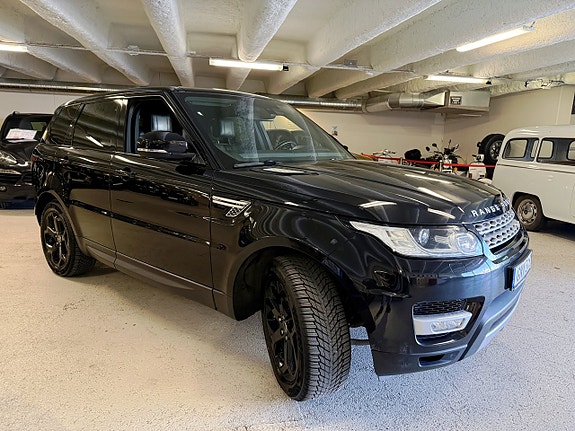 Land Rover Range Rover Sport 2 of 5